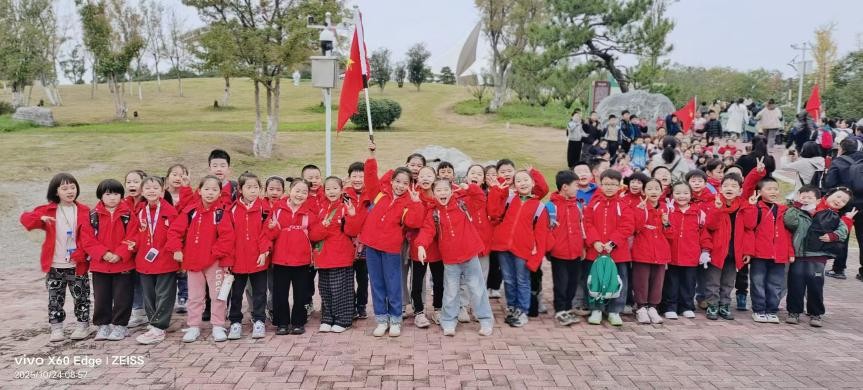 16bd77e511cc4891b1bec841b1d5a7ed.jpg 16bd77e511cc4891b1bec841b1d5a7ed.jpg