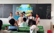“英”姿飒爽，“语”众不同