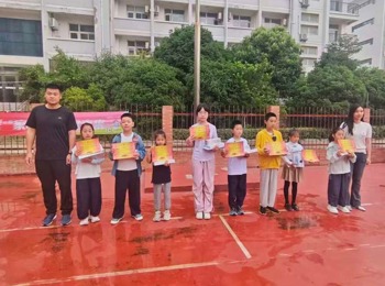 “用英语传文化，用镜头讲中国” 我校英语微视频大赛圆满落幕